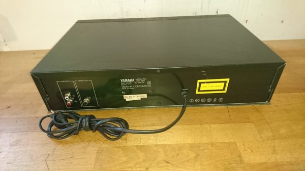Yamaha CDX-520 – Bild 3