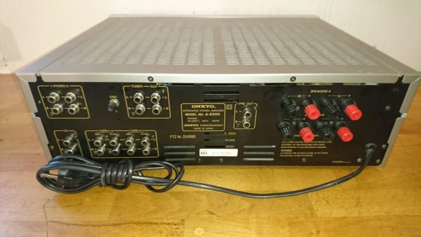 Onkyo A-8300 silber – Bild 2