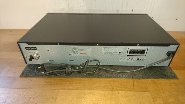 Sony CDP-XE370 – Bild 3