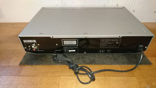 Sony CDP-XE220 silber – Bild 2