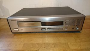 Onkyo DX-6920 silber