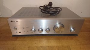 Pioneer A-40AE silber