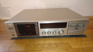 Akai GX-52 silber